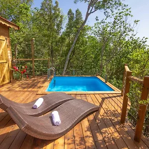 https://au-jardin-des-colibris.comcaribbean.com