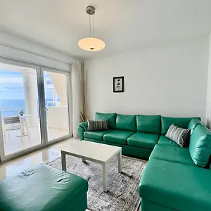 White Sea View Apartament