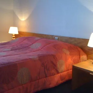 https://hotel-le-glacier-blanc.fr-provencehotel.com