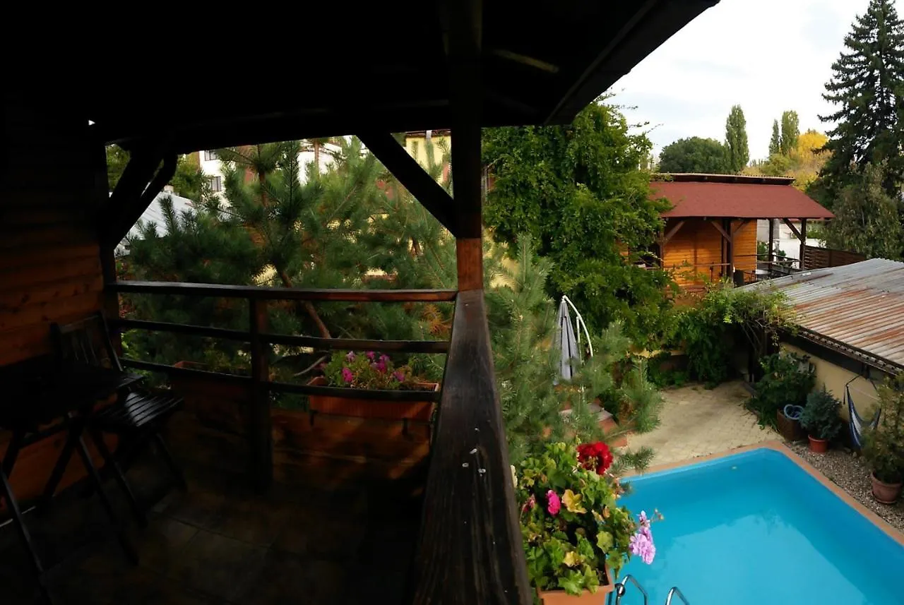 Guest house Casa Mica Guesthouse Bucharest