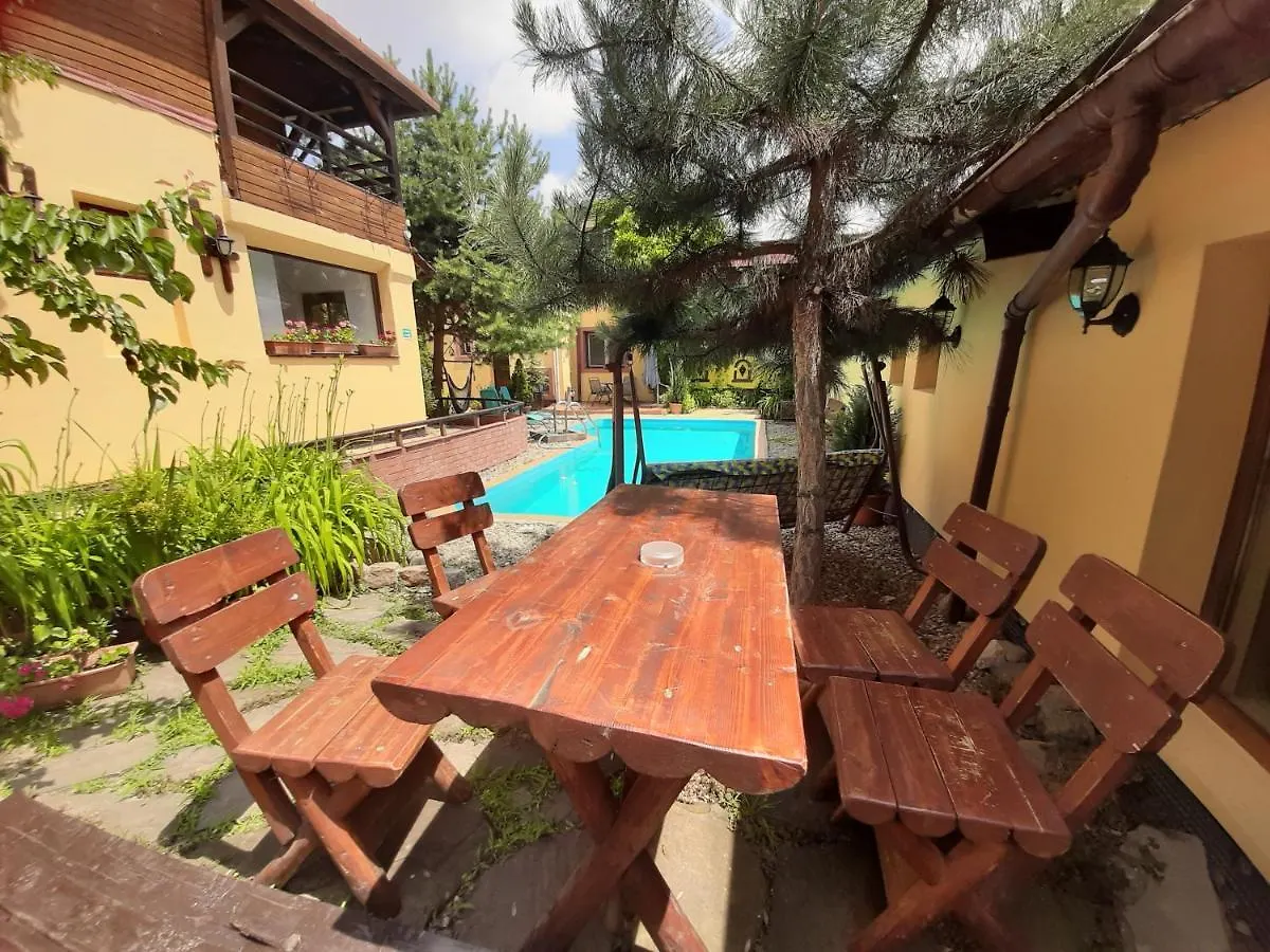 Casa Mica Guesthouse Bucharest 3*,  Romania